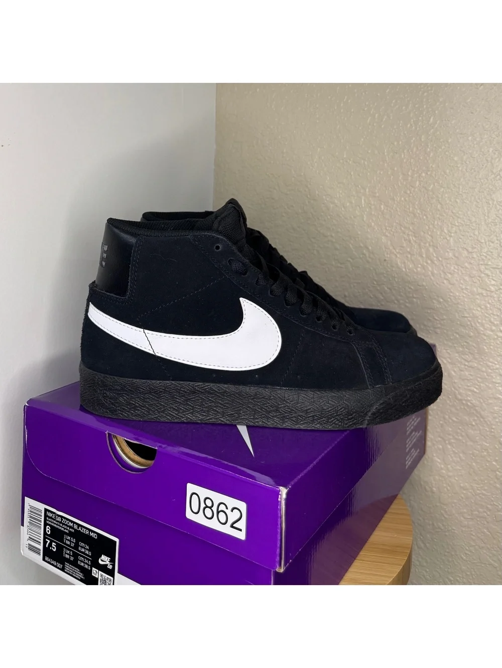 Nike SB Zoom Blazer Mid Black White Suede Skate Shoes Men’s 6 Women’s 7.5